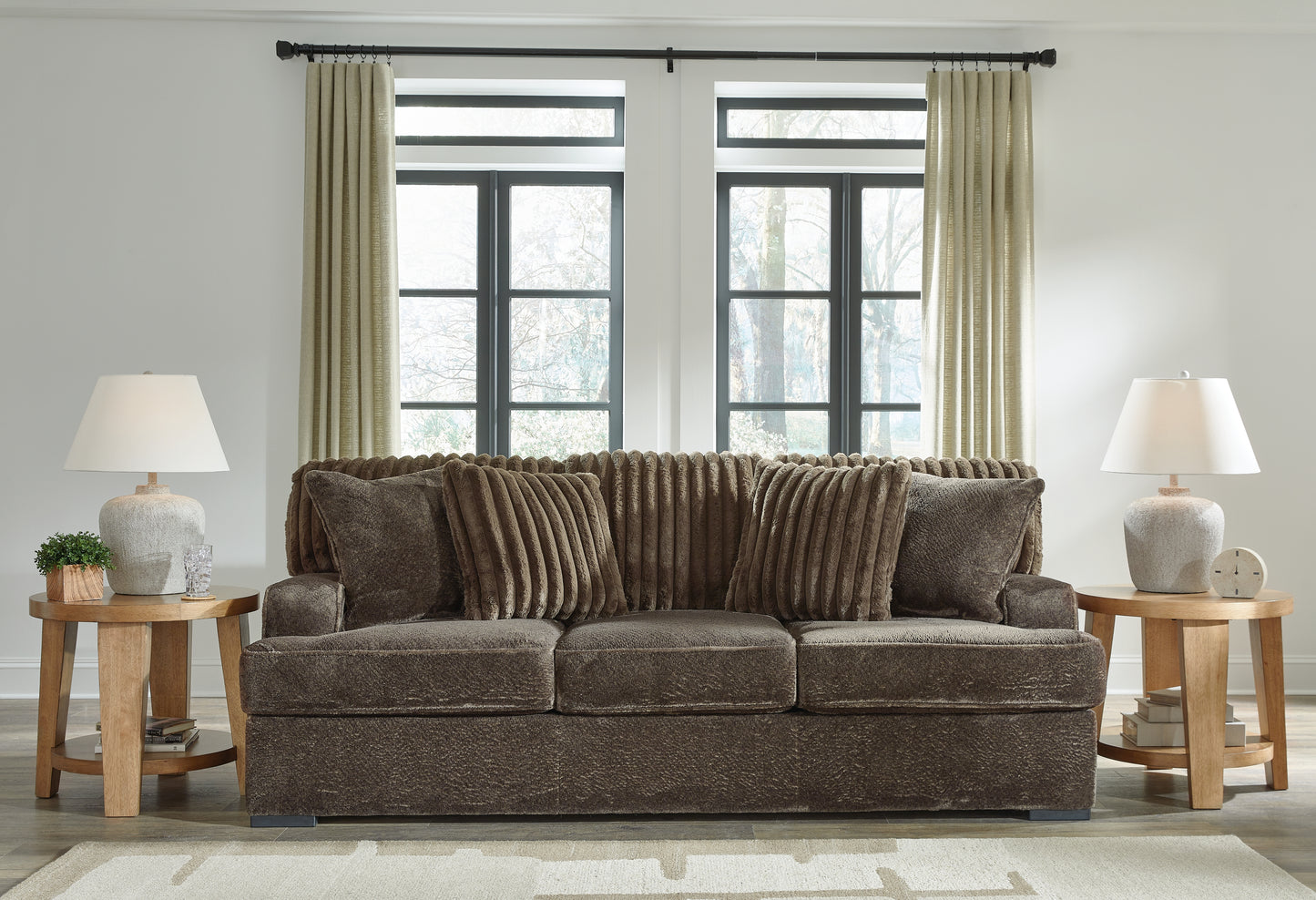 Haines Furniture Outlet - Ashley Furniture - Aylesworth Living Room - Sofa / Chocolate - 5370238