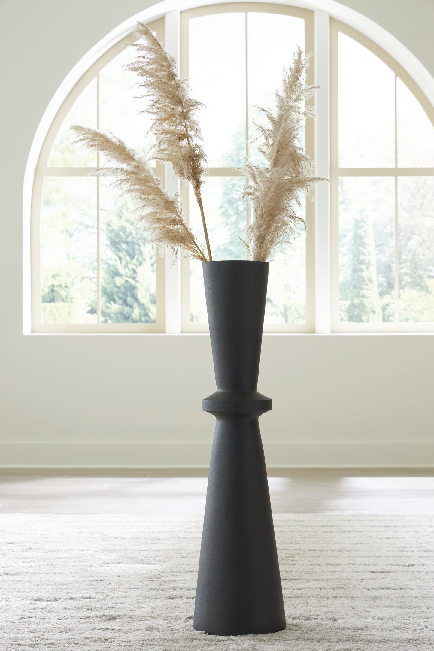 Haines Furniture Outlet - Ashley Furniture - Collisten Vase - Vase / Black - A2000664