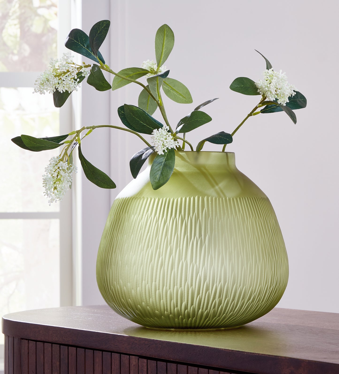 Haines Furniture Outlet - Ashley Furniture - Scottyard Vase - Vase / Olive Green - A2900007