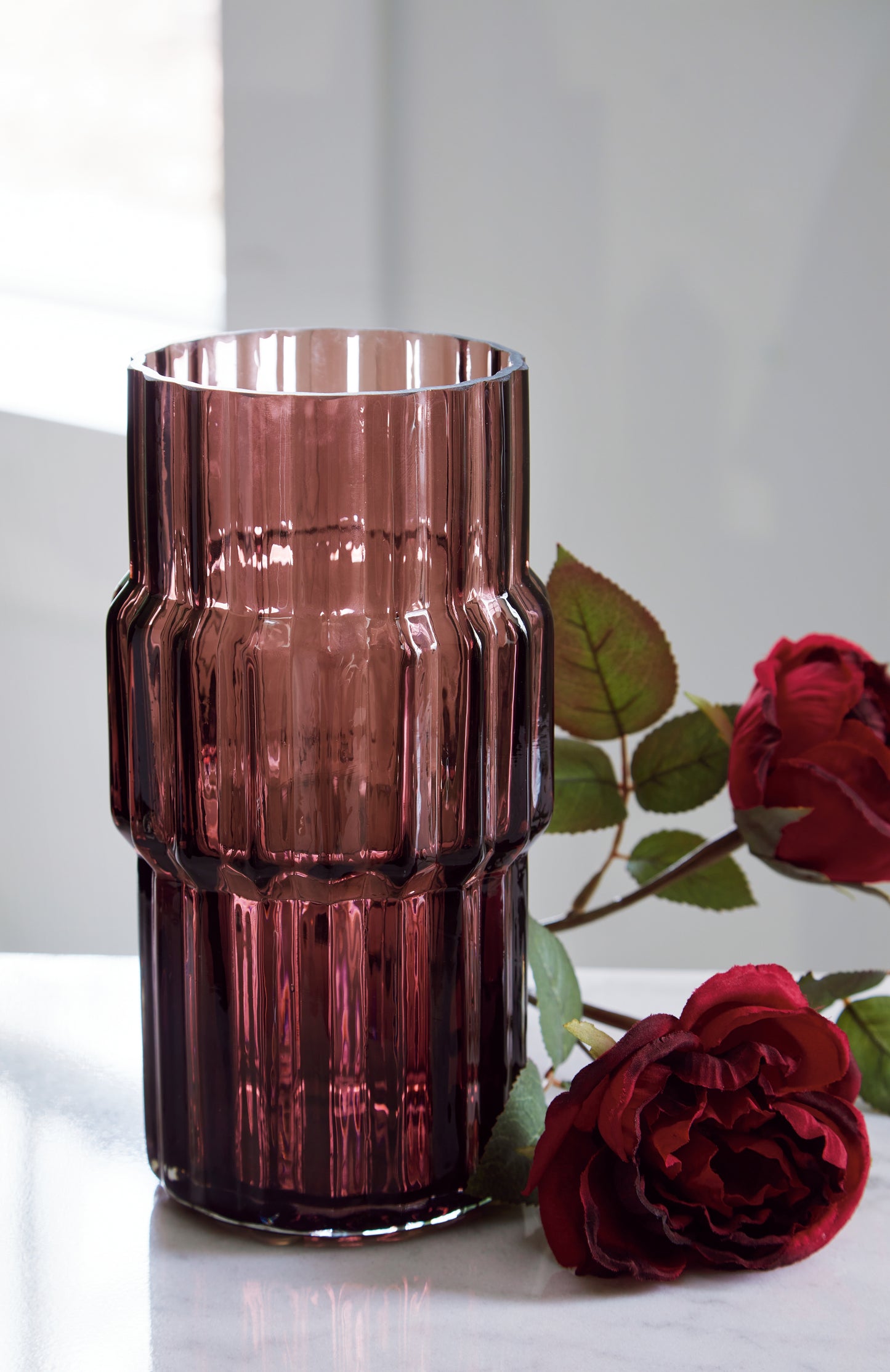 Haines Furniture Outlet - Ashley Furniture - Dorlow Vase - Vase / Mauve - A2900024V