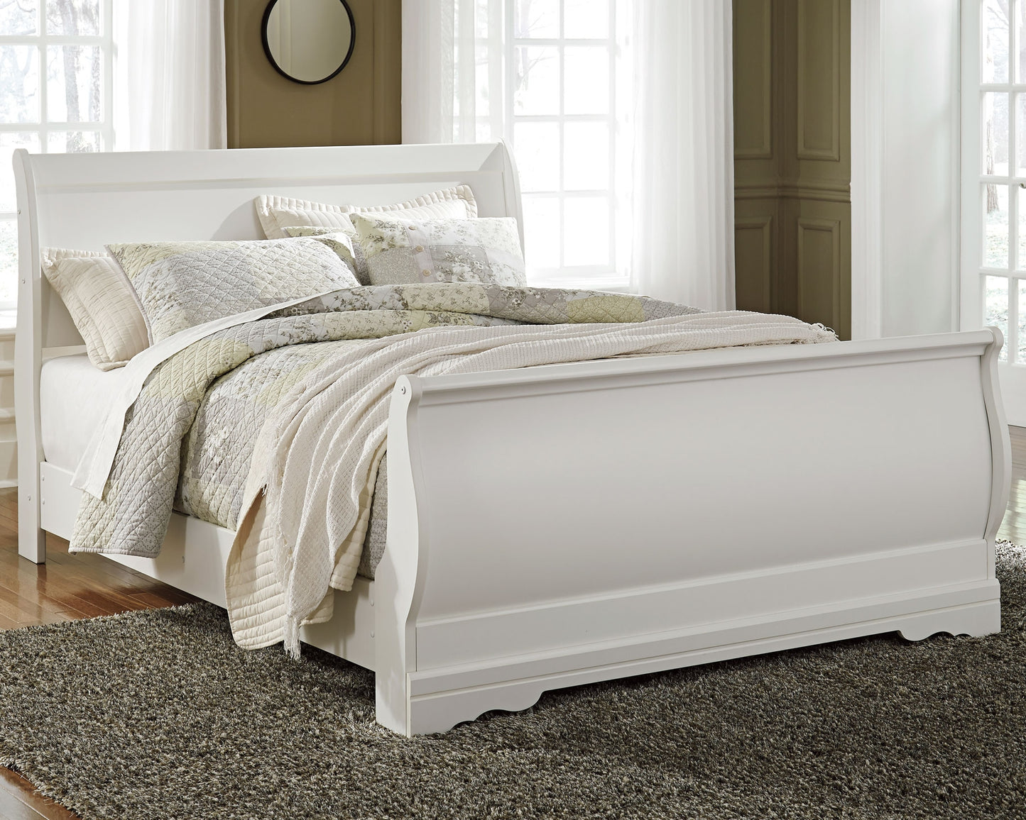 Haines Furniture Outlet - Ashley Furniture - Anarasia Bedroom - Queen Sleigh Bed / White - B129B4