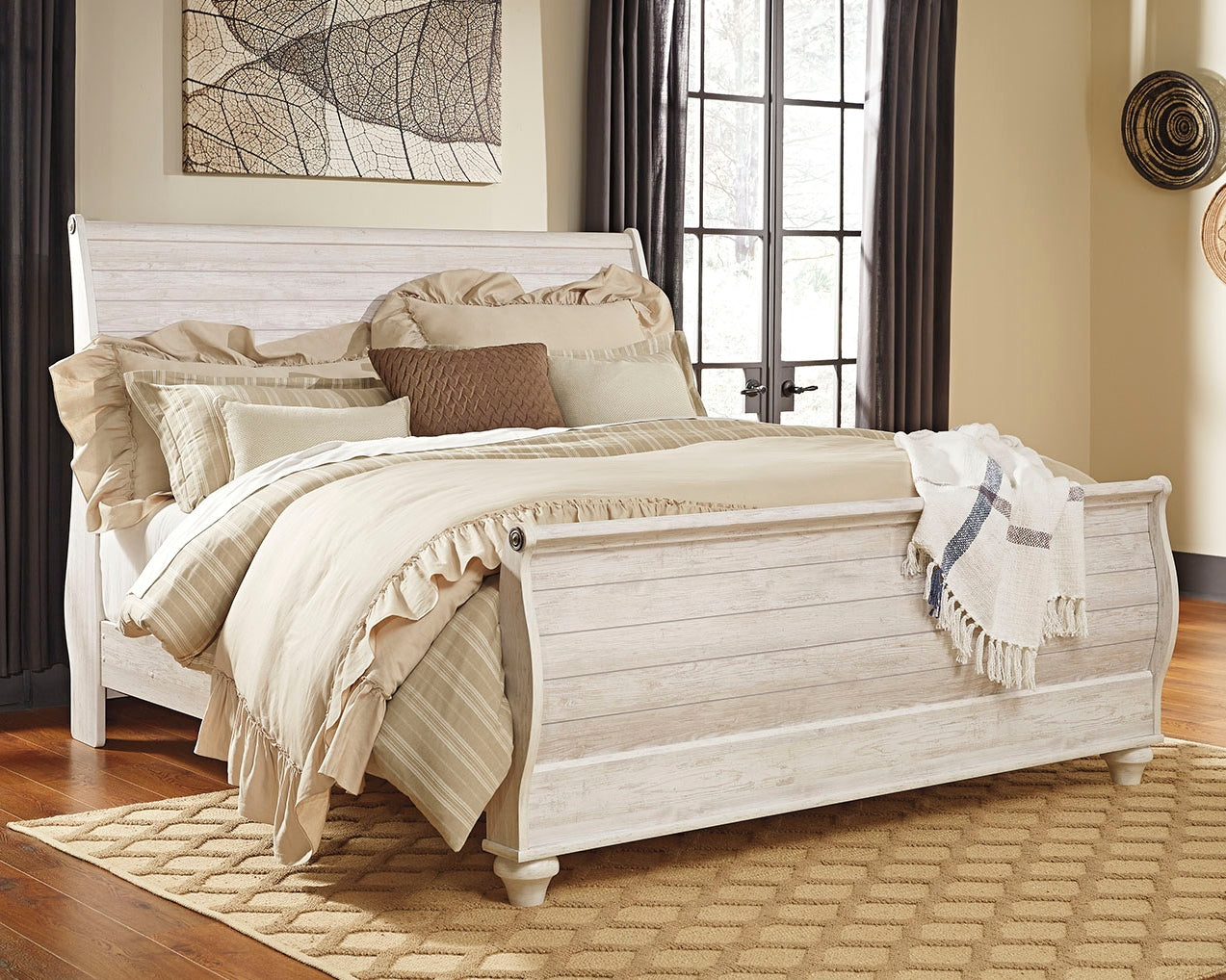 Haines Furniture Outlet - Ashley Furniture - Willowton Bedroom - King Sleigh Bed / Whitewash - B267B11