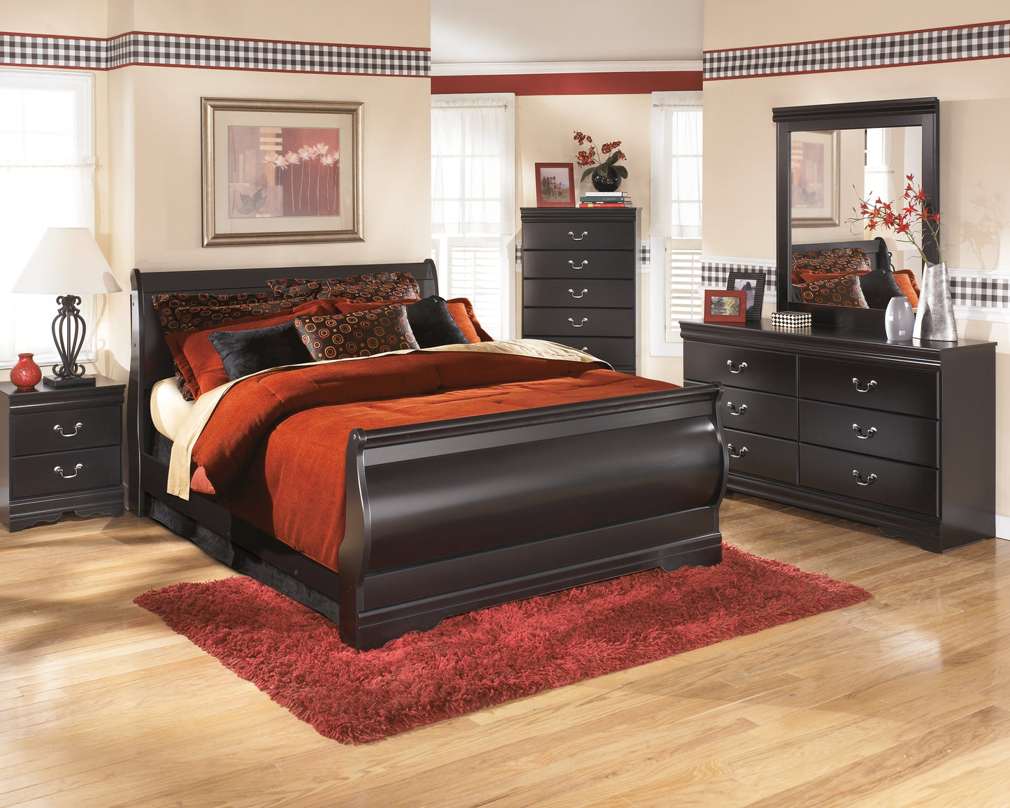 Haines Furniture Outlet - Ashley Furniture - Huey Vineyard Bedroom - Queen Sleigh Bed / Black - B128B4