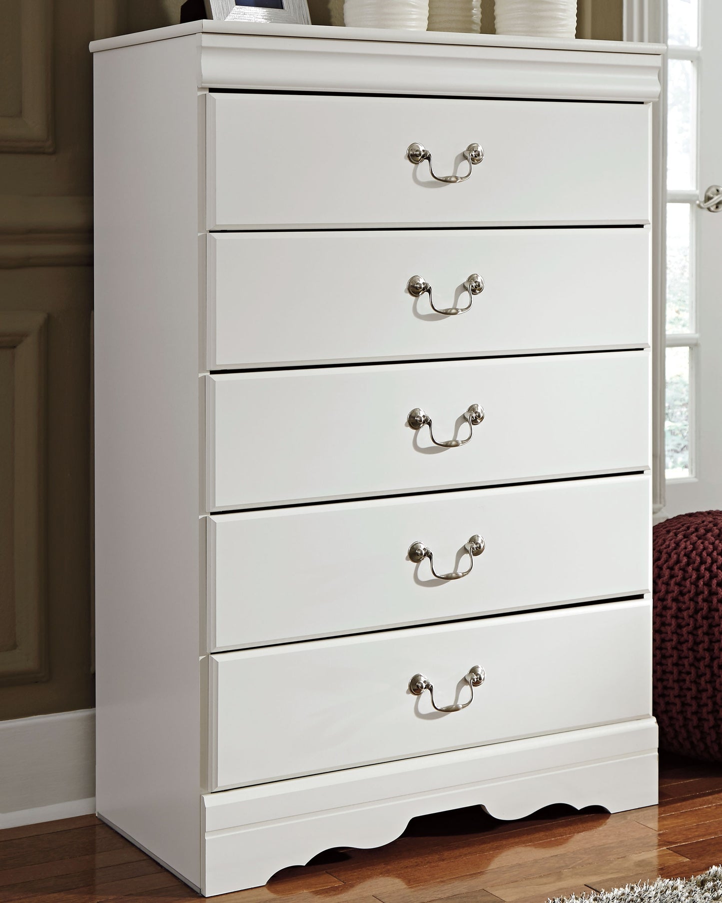 Haines Furniture Outlet - Ashley Furniture - Anarasia Bedroom - Five Drawer Chest / White - B129-46