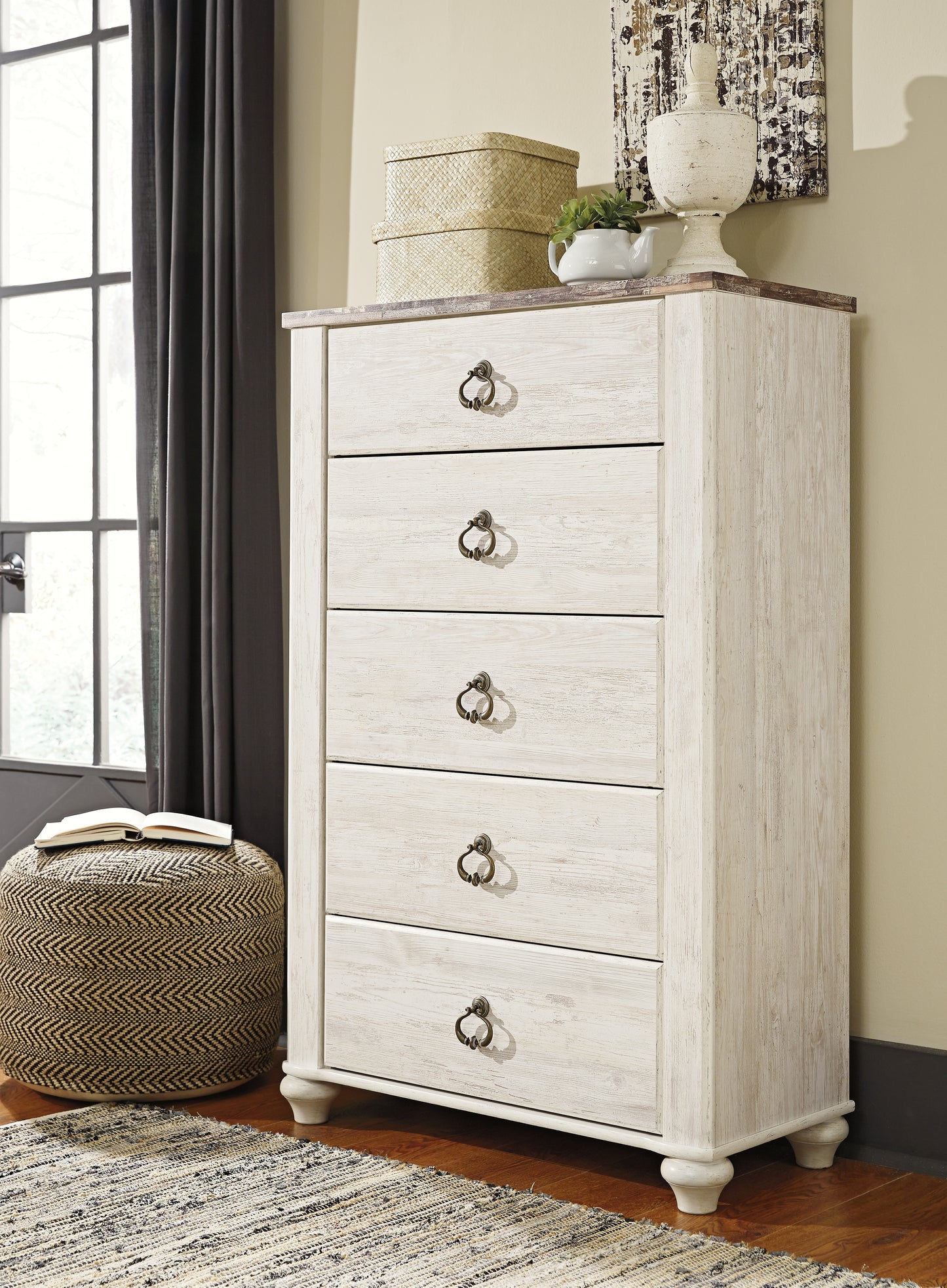 Haines Furniture Outlet - Ashley Furniture - Willowton Bedroom - Five Drawer Chest / Whitewash - B267-46