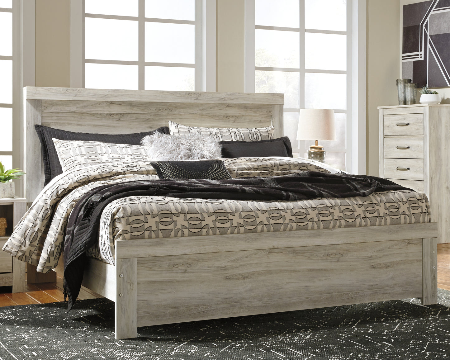 Haines Furniture Outlet - Ashley Furniture - Bellaby Bedroom - King Panel Bed / Whitewash - B331B8