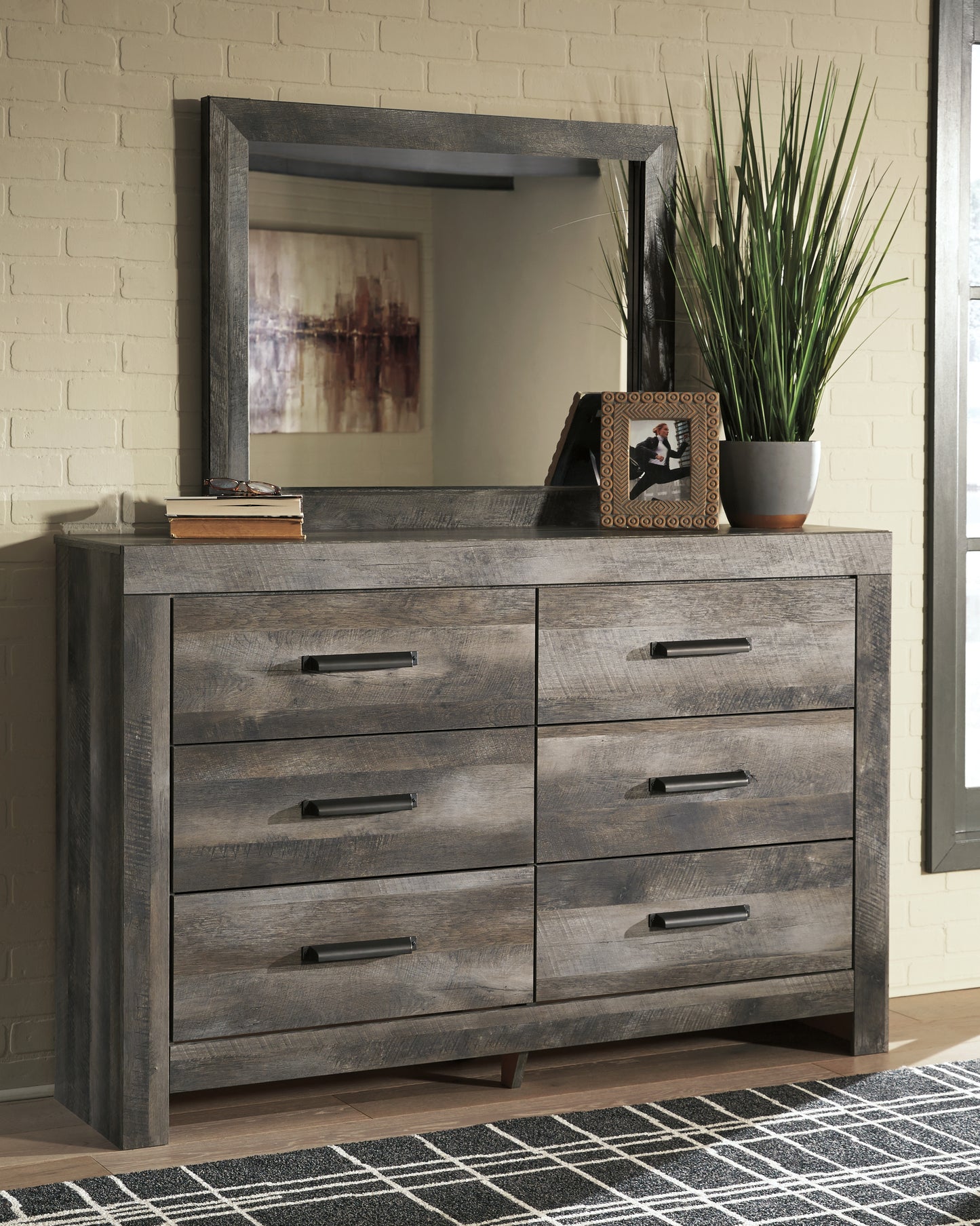 Haines Furniture Outlet - Ashley Furniture - Wynnlow Bedroom - Dresser and Mirror / Gray - B440B1