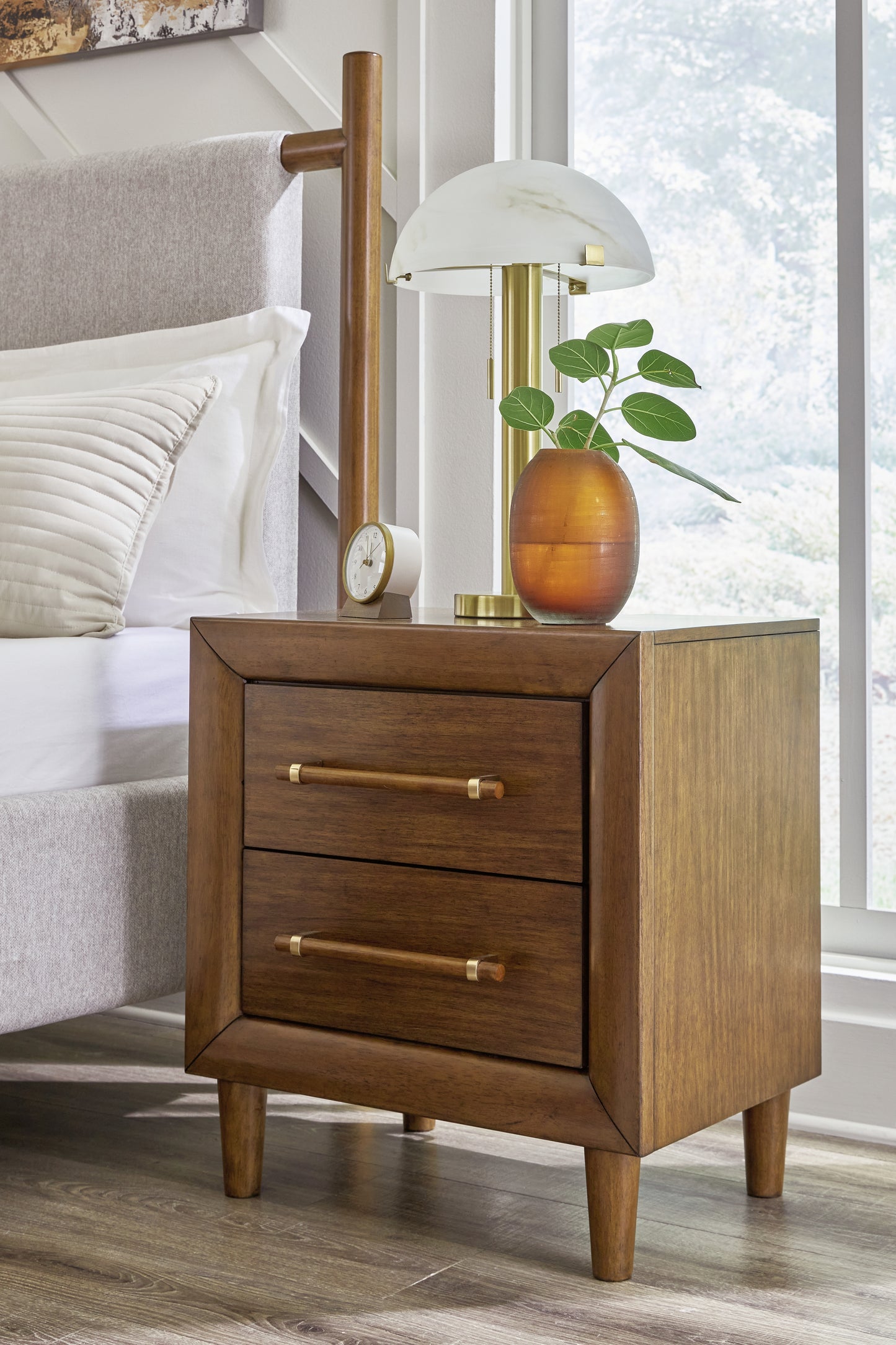 Haines Furniture Outlet - Ashley Furniture - Lyncott Bedroom - Two Drawer Night Stand / Brown - B615-92