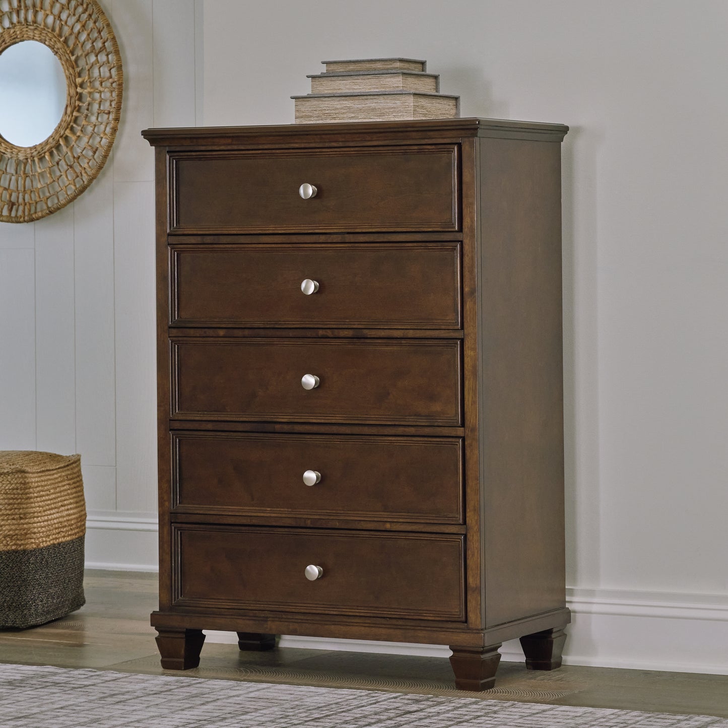 Haines Furniture Outlet - Ashley Furniture - Danabrin Bedroom - Five Drawer Chest / Brown - B685-46