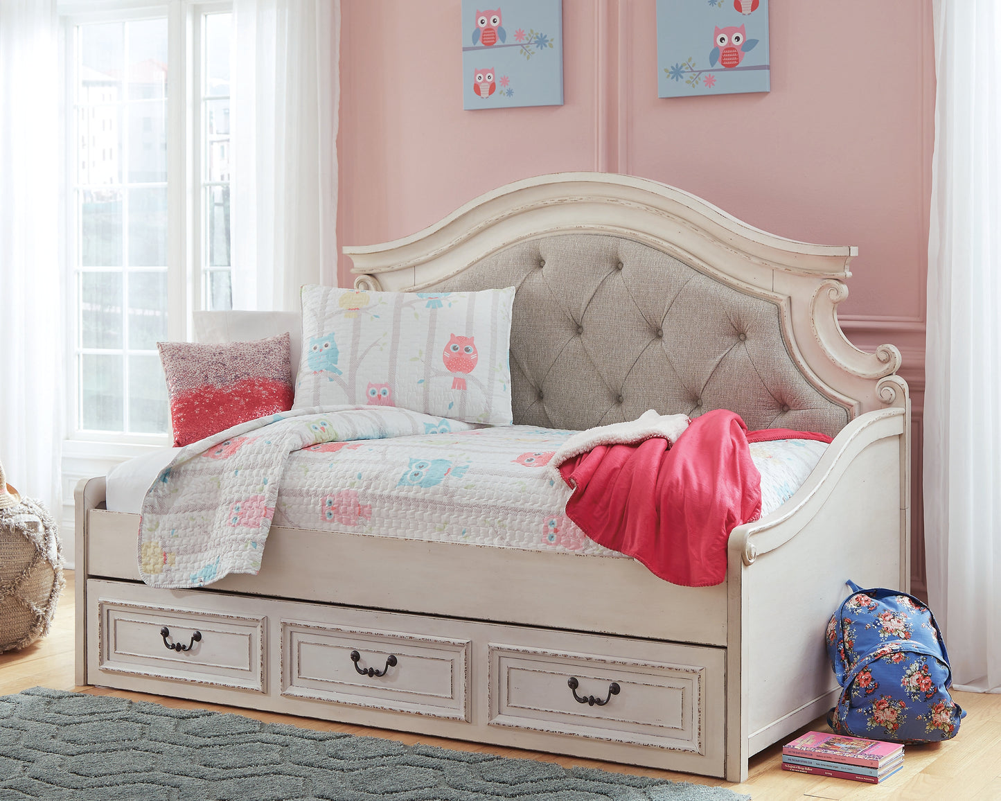Haines Furniture Outlet - Ashley Furniture - Realyn Bedroom - Twin Day Bed with 1 Large Storage Drawer / Chipped White - B743B15
