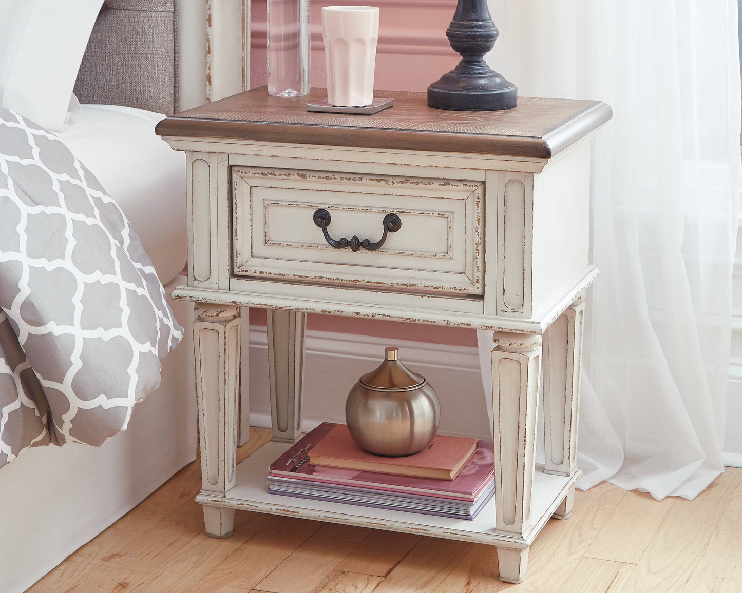 Haines Furniture Outlet - Ashley Furniture - Realyn Bedroom - One Drawer Night Stand / Chipped White - B743-91