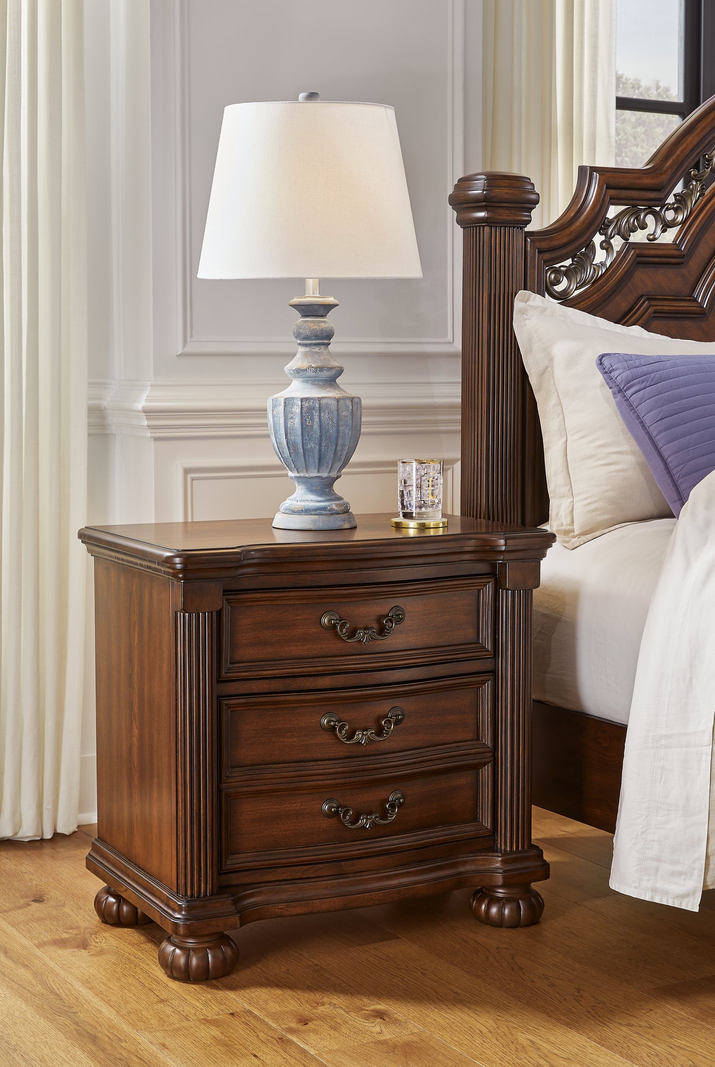 Haines Furniture Outlet - Ashley Furniture - Lavinton Bedroom - Three Drawer Night Stand / Brown - B764-93