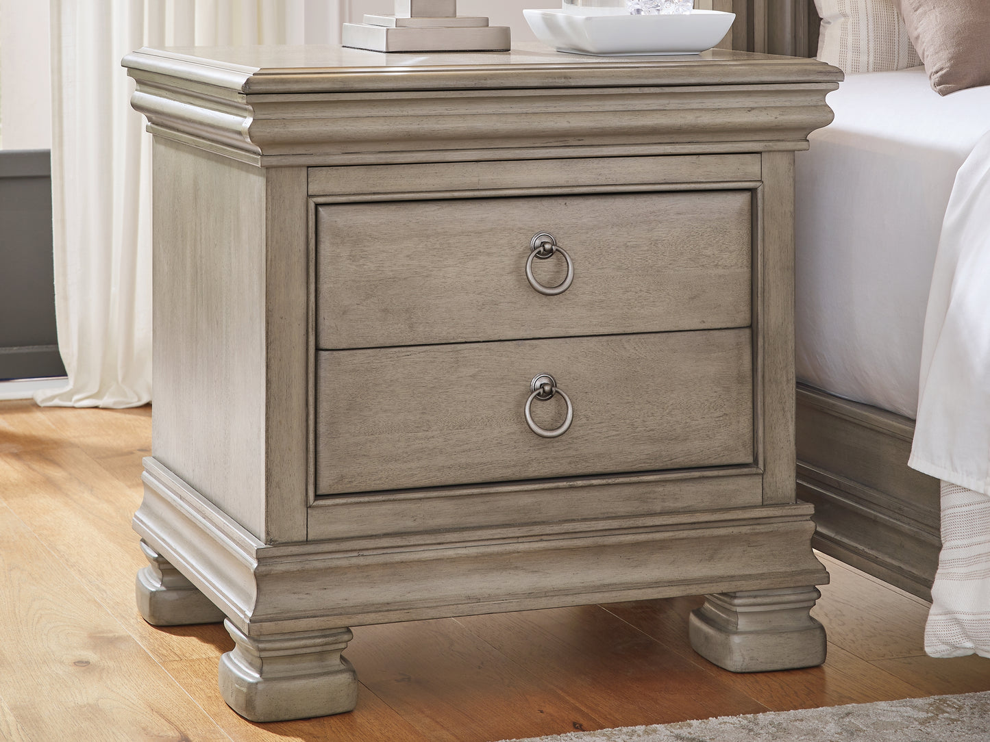 Haines Furniture Outlet - Ashley Furniture - Lexorne Bedroom - Three Drawer Night Stand / Gray - B924-93