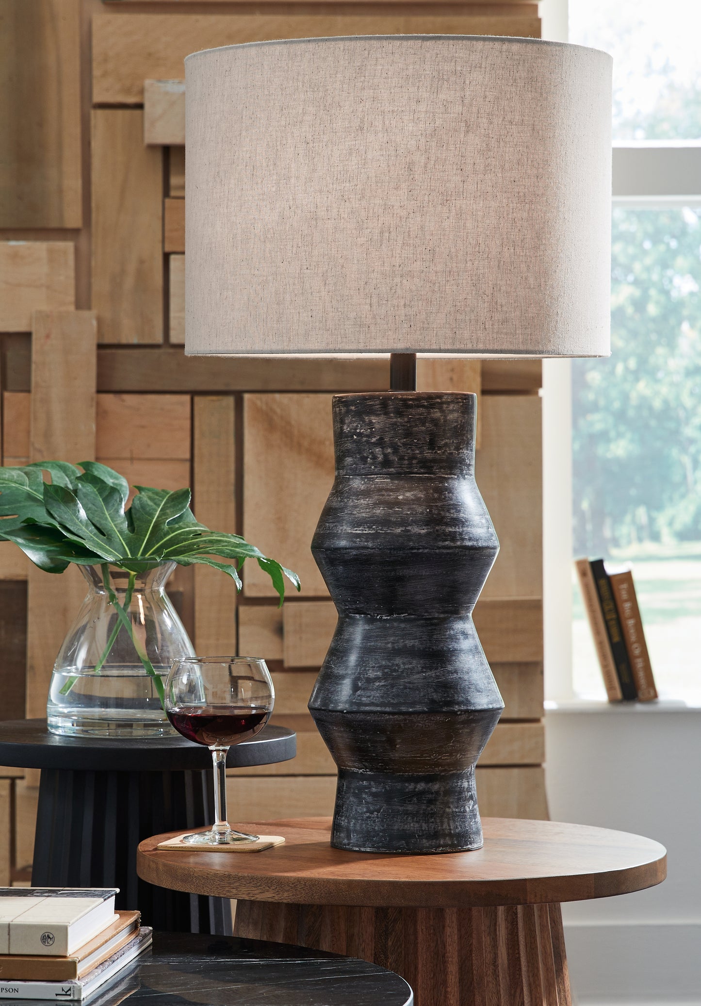 Haines Furniture Outlet - Ashley Furniture - Kerbert Lighting - 2-Piece Lamp Set / Distressed Black - L100824X2