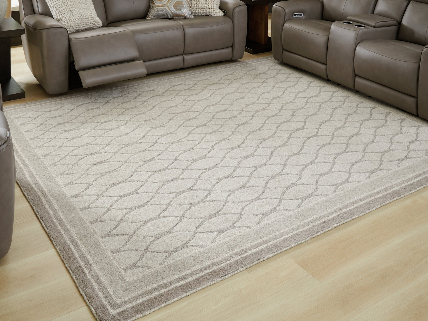 Haines Furniture Outlet - Ashley Furniture - Wimney Rug - Large Rug / Gray - R407281