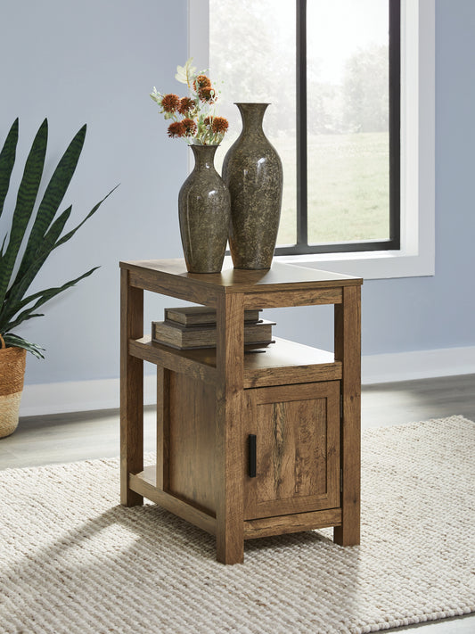 Haines Furniture Outlet - Ashley Furniture - Fendenmore Chairside End Table - Chair Side End Table / Brown - T190-117