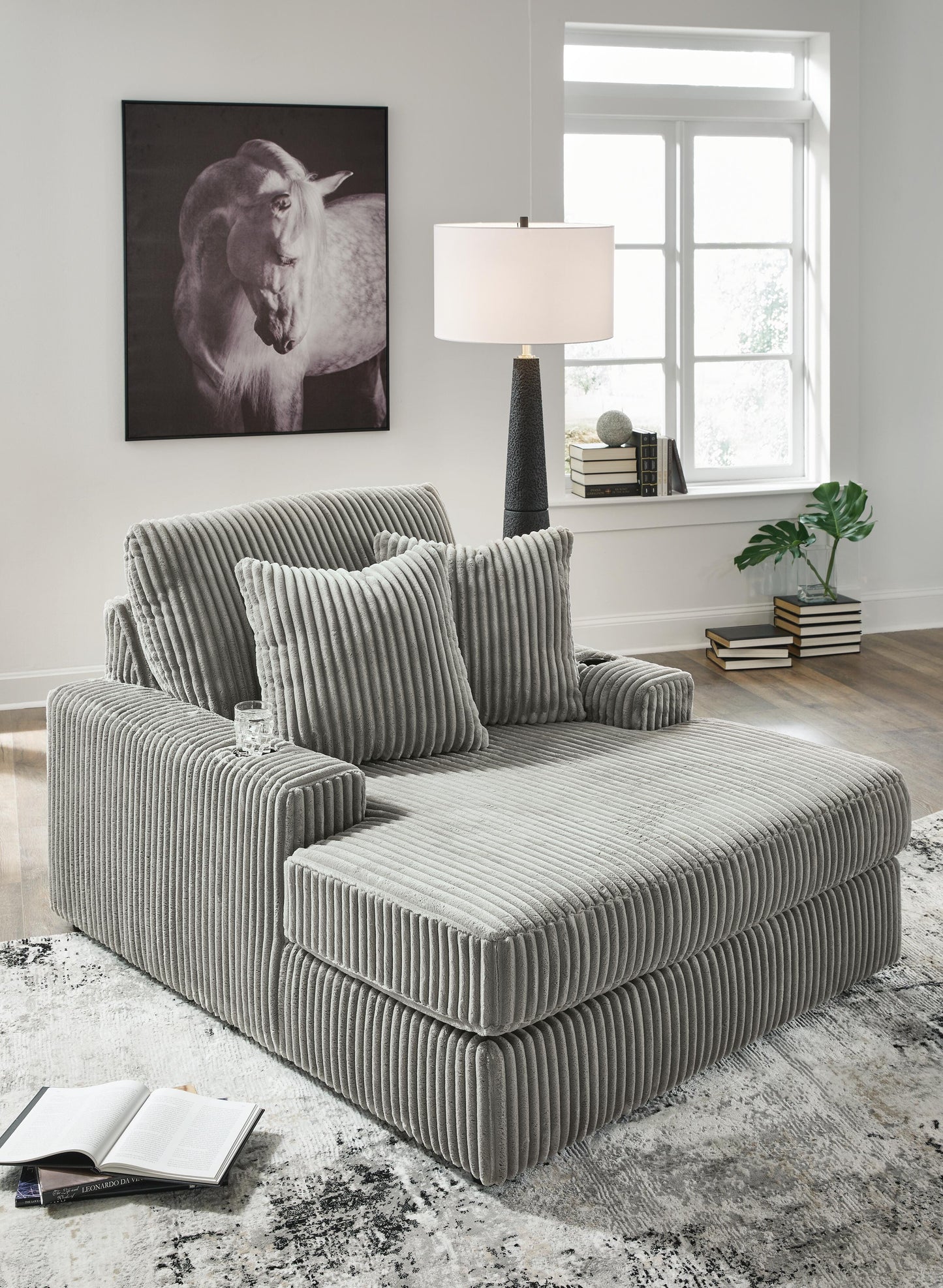 Lindyn Living Room