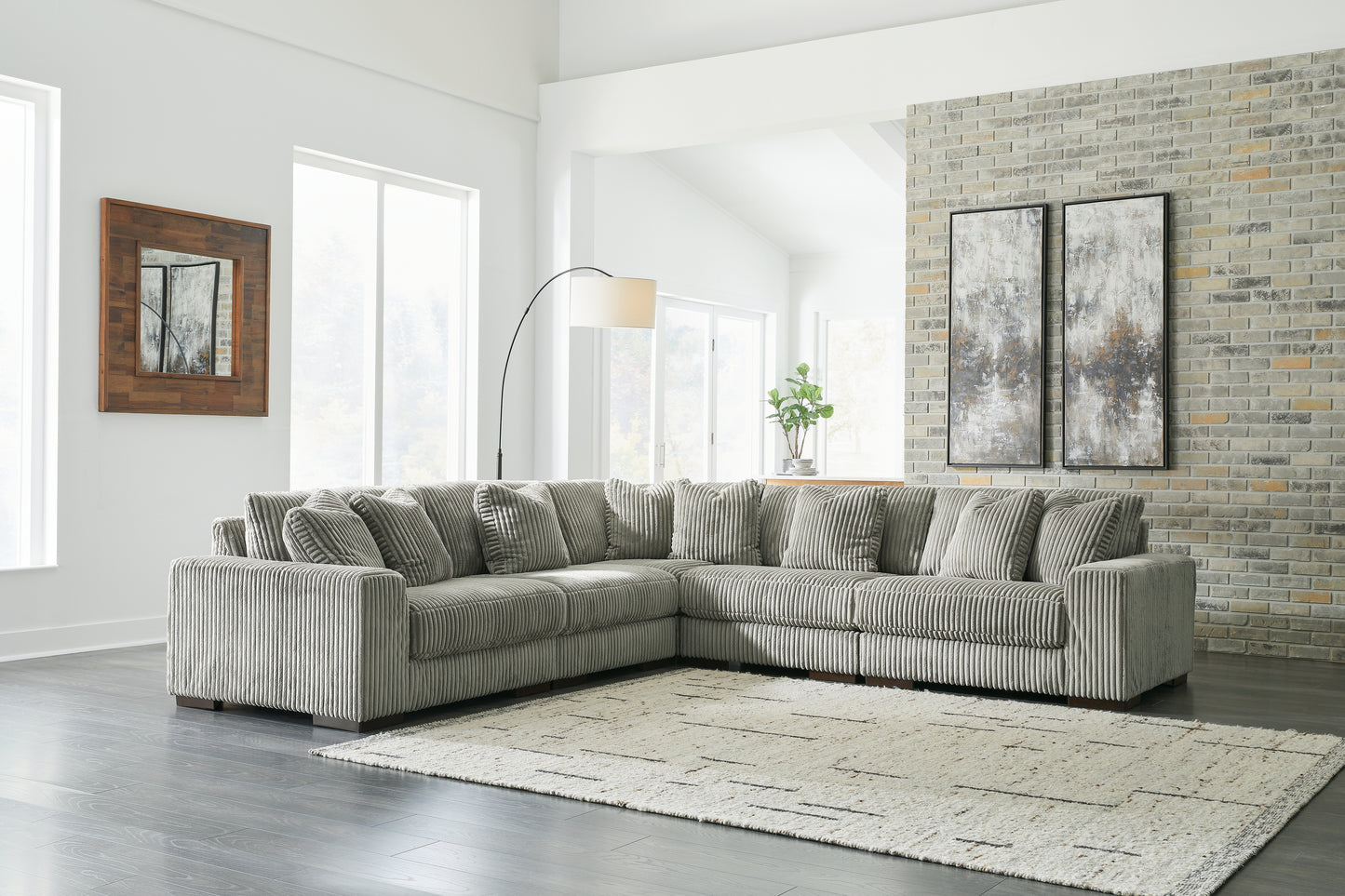Haines Furniture Outlet - Ashley Furniture - Lindyn Sectional - RAF 5-Piece Sectional / Fog - 21105S5
