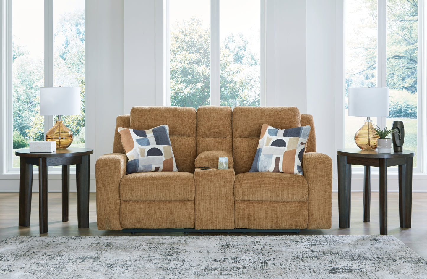 Haines Furniture Outlet - Ashley Furniture - Kanlow Living Room - DBL Rec Loveseat w/Console / Honey - 3860594