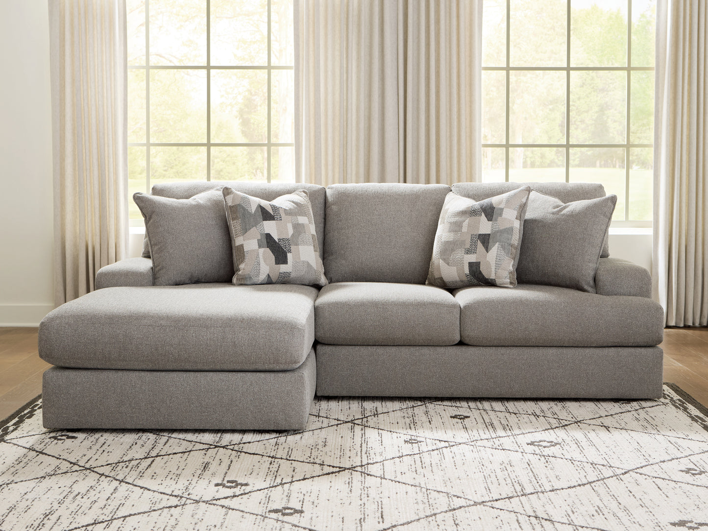 Lindon Sectional