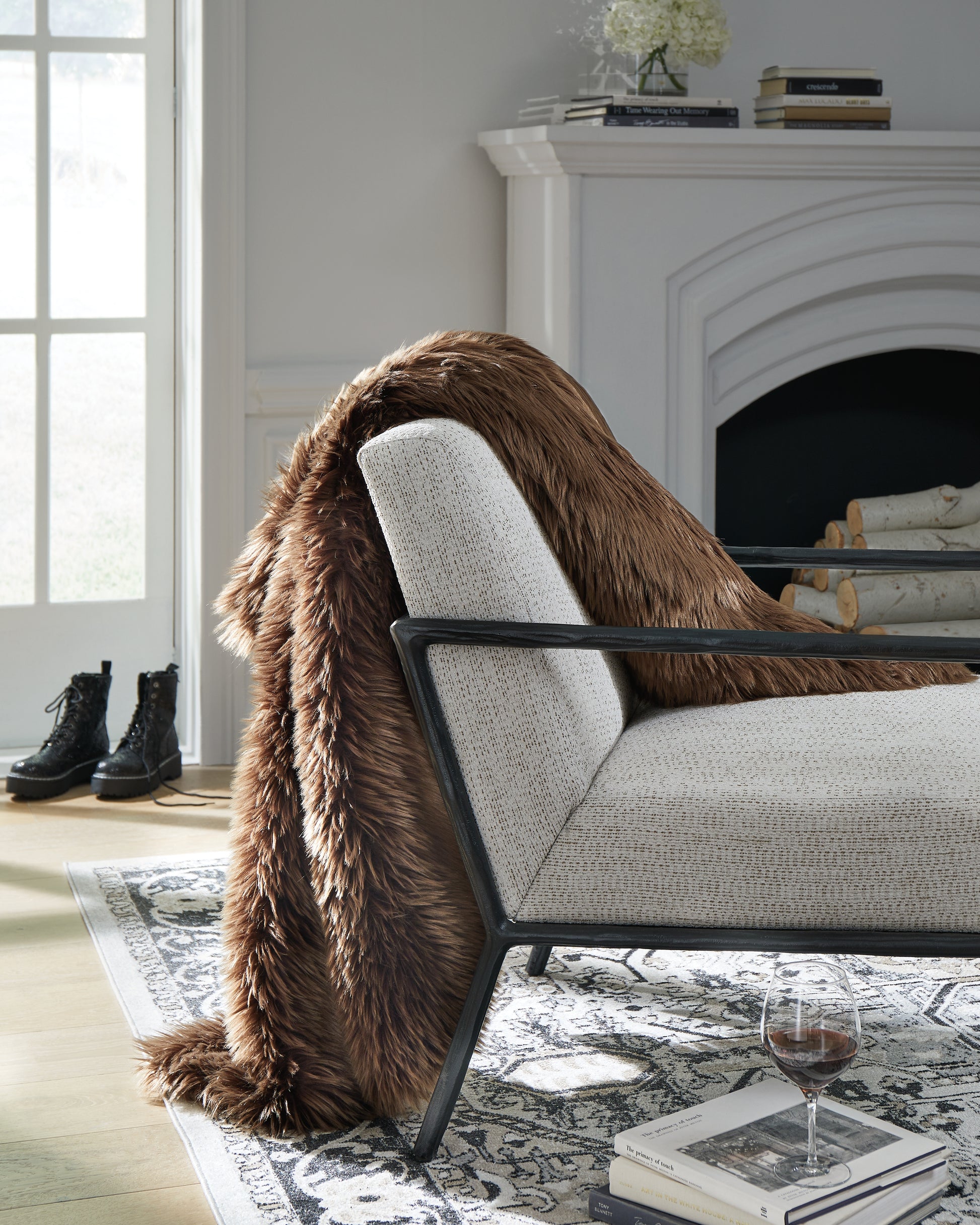 Haines Furniture Outlet - Ashley Furniture - Bellethrone Throw (Set of 3) - Throw (3/CS) / Brown - A1000987
