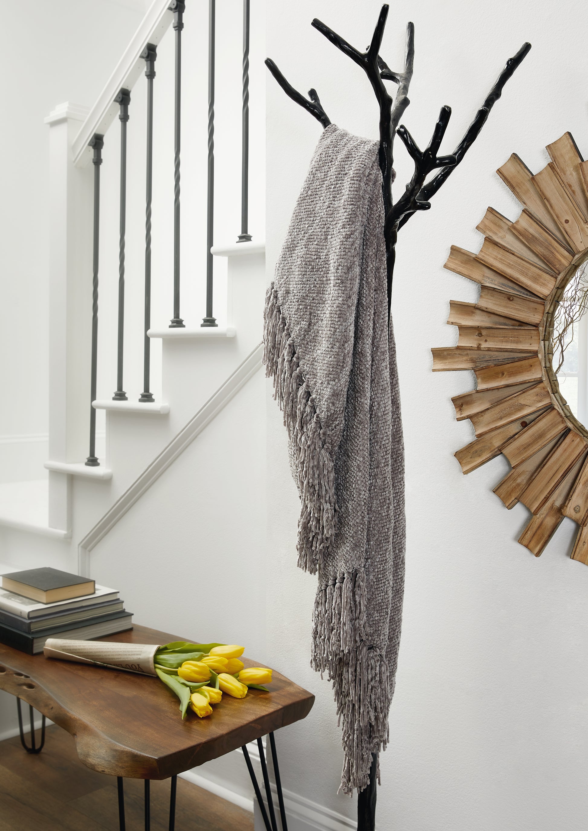 Haines Furniture Outlet - Ashley Furniture - Tamish Throw (Set of 3) - Throw (3/CS) / Gray - A1001026