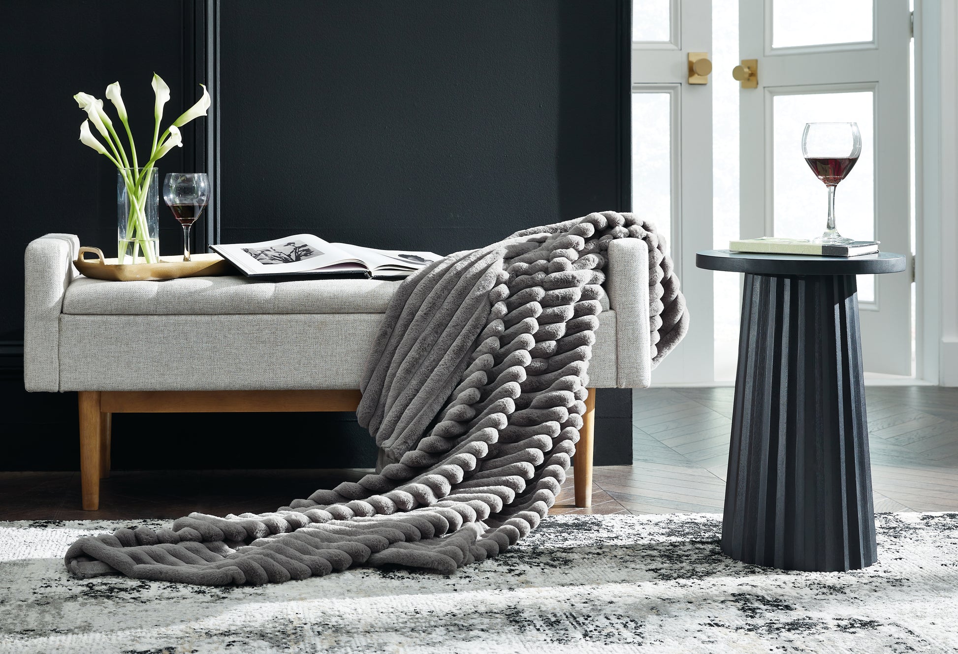 Haines Furniture Outlet - Ashley Furniture - Alsonwell Throw (Set of 3) - Throw (3/CS) / Gray - A1001081
