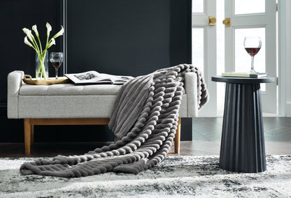 Haines Furniture Outlet - Ashley Furniture - Alsonwell Throw (Set of 3) - Throw (3/CS) / Gray - A1001081