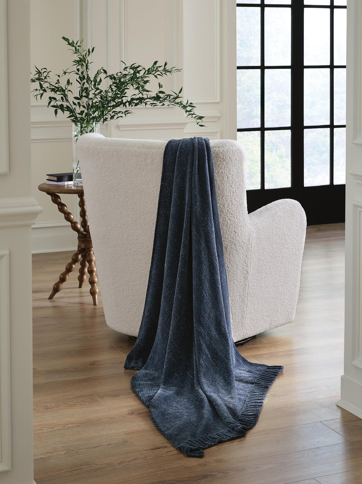 Haines Furniture Outlet - Ashley Furniture - Anawood Throw (Set of 3) - Throw (3/CS) - A1001189