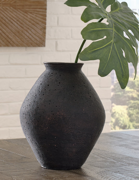 Haines Furniture Outlet - Ashley Furniture - Hannela Vase - Vase / Antique Brown - A2000511