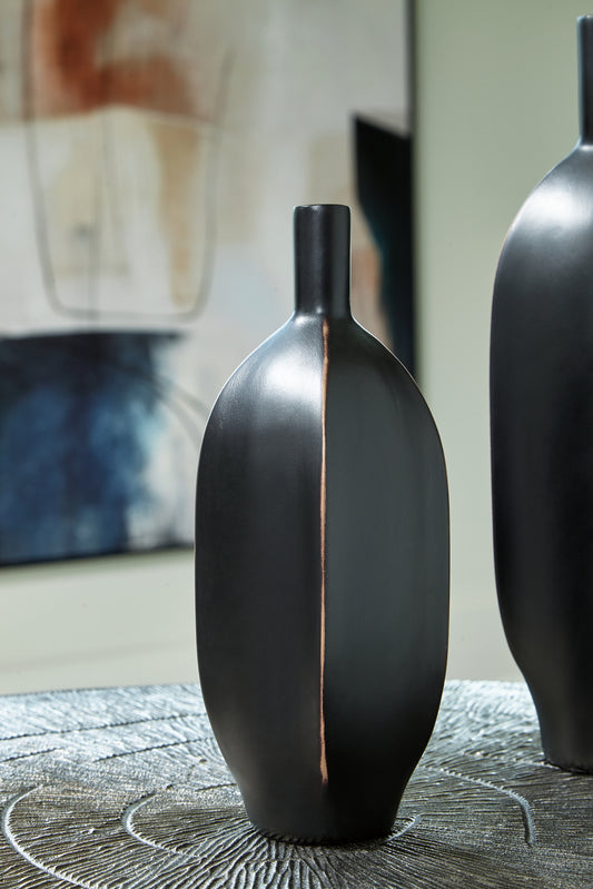 Haines Furniture Outlet - Ashley Furniture - Rhaveney Vase - Vase (3/CS) / Black - A2000550