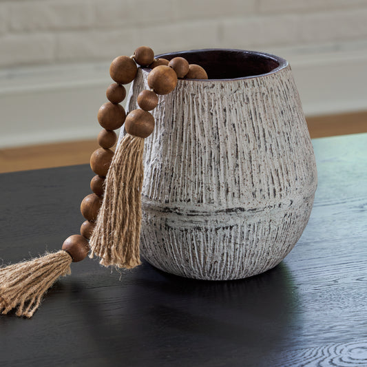 Haines Furniture Outlet - Ashley Furniture - Claymount Vase - Vase / Distressed Brown - A2000635