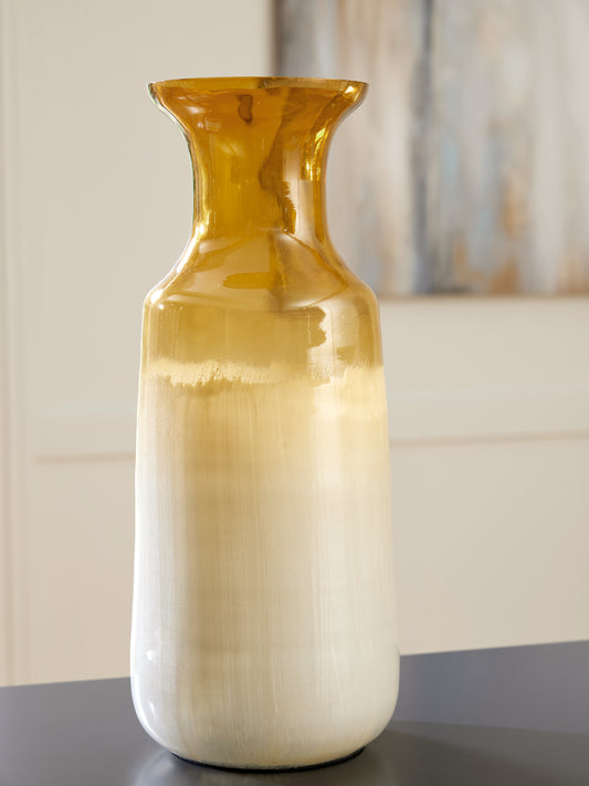 Haines Furniture Outlet - Ashley Furniture - Wynburg Vase - Vase / White/Amber - A2000724