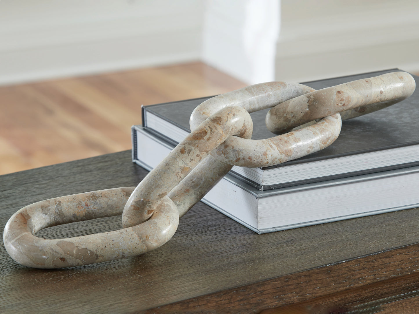 Haines Furniture Outlet - Ashley Furniture - Kenport Sculpture - Sculpture / Light Beige - A2000733