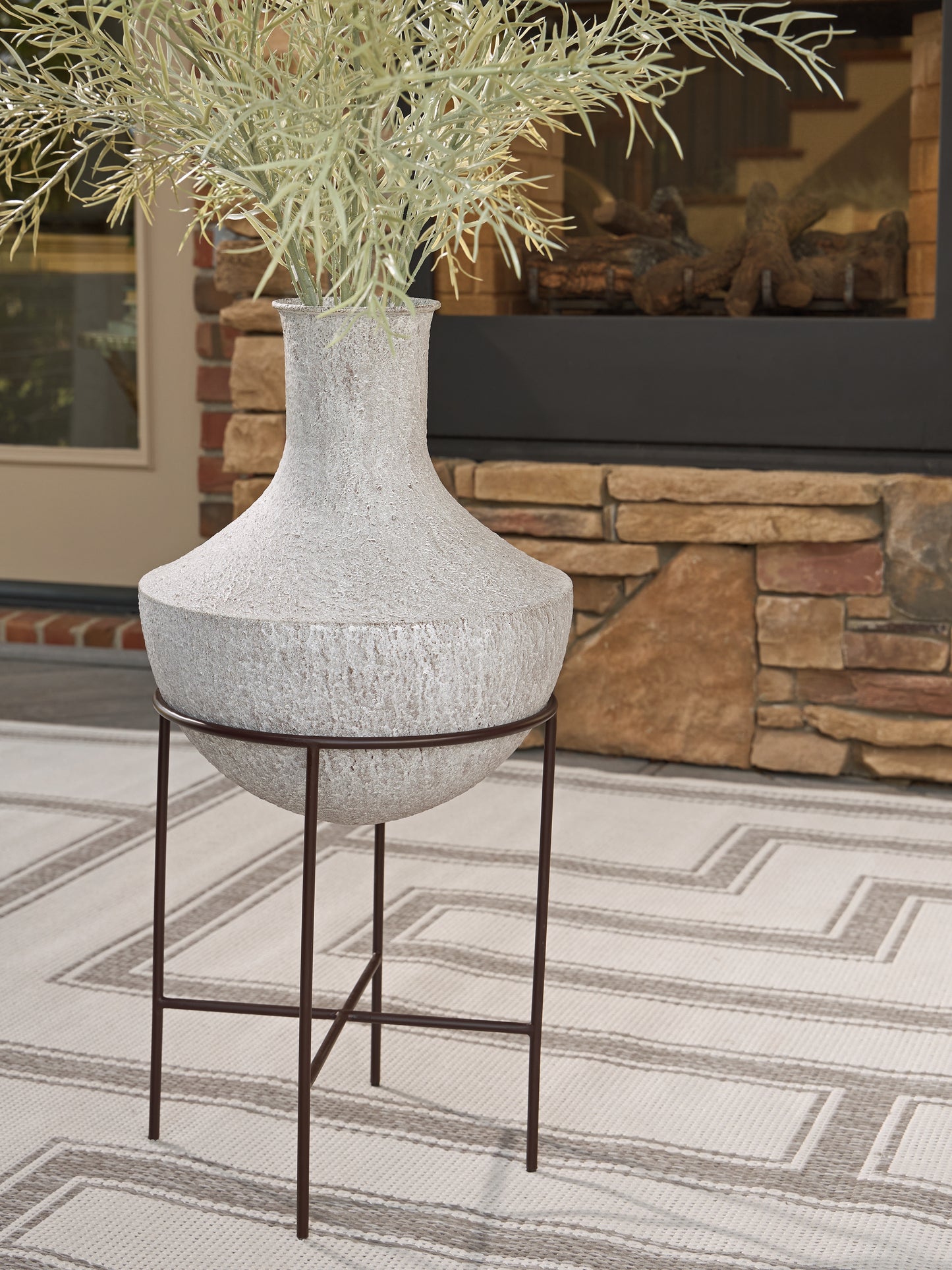 Haines Furniture Outlet - Ashley Furniture - Estonbank Vase - Vase Set / Distressed Cream - A2000747A1