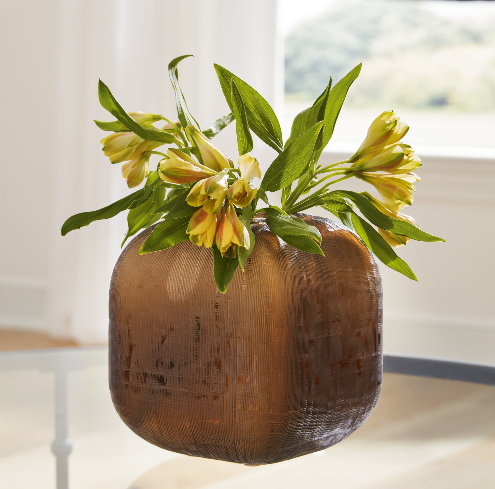 Haines Furniture Outlet - Ashley Furniture - Capard Vase - Vase / Brown - A2900003