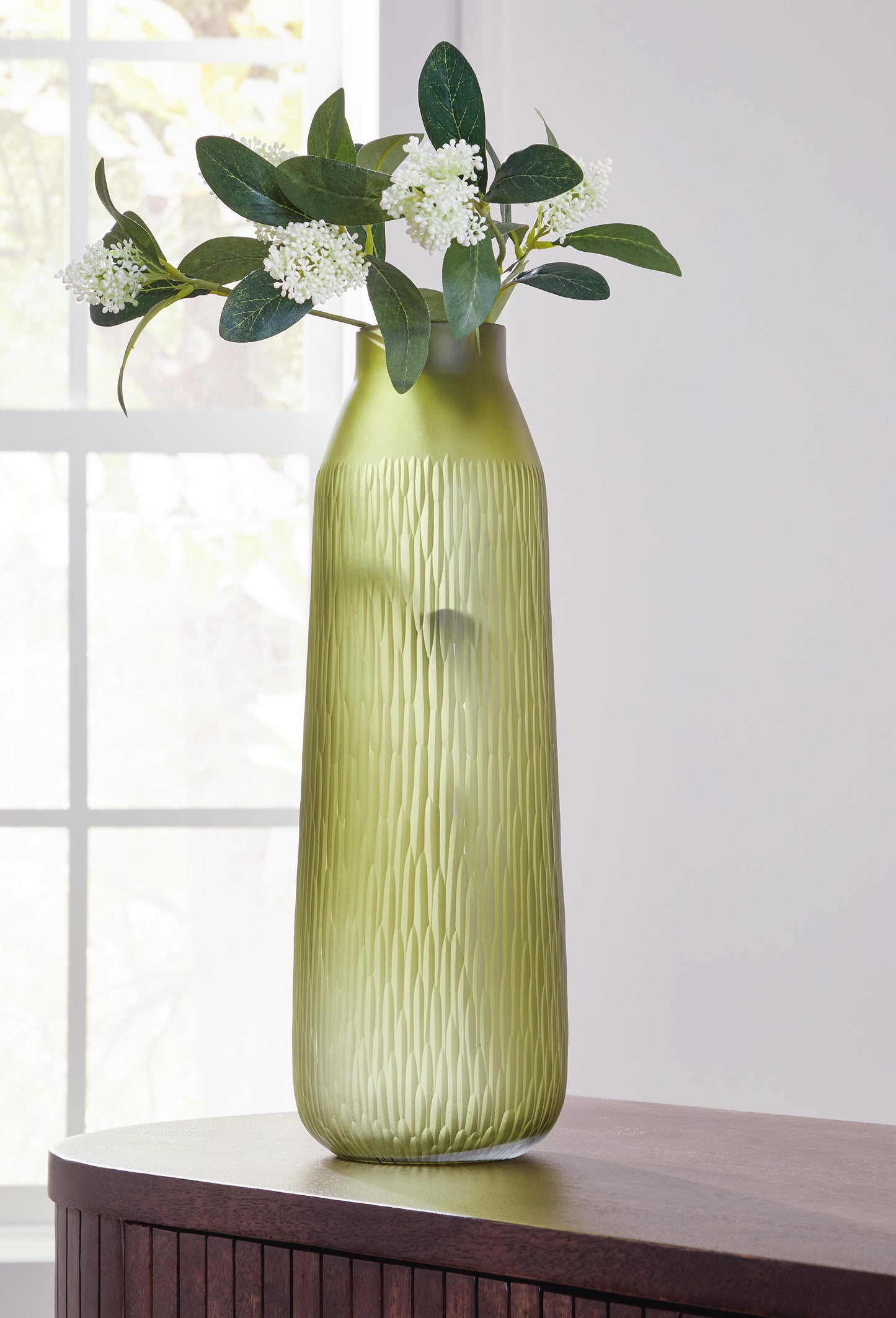 Haines Furniture Outlet - Ashley Furniture - Scottyard Vase - Vase - A2900009