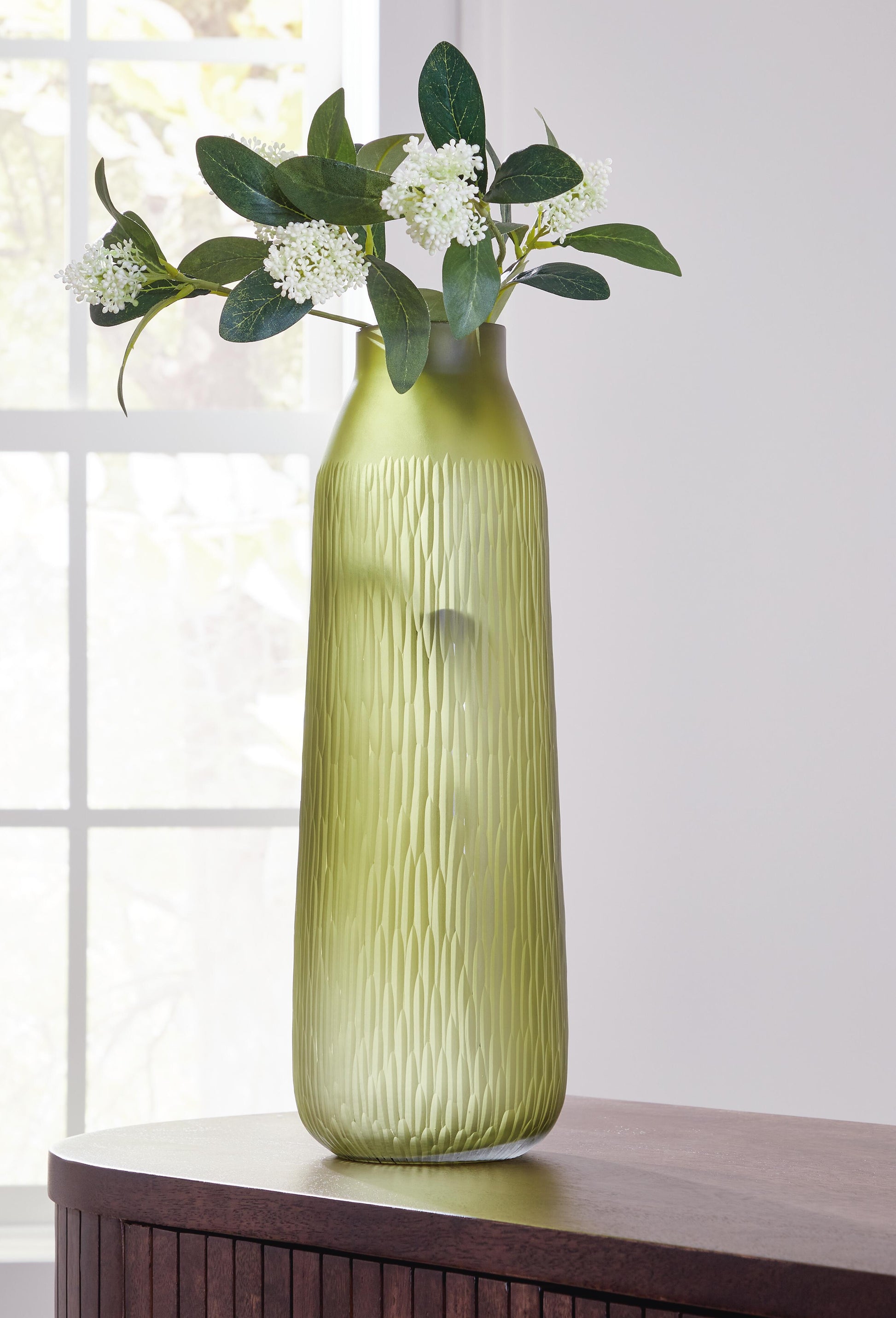 Haines Furniture Outlet - Ashley Furniture - Scottyard Vase - Vase - A2900009