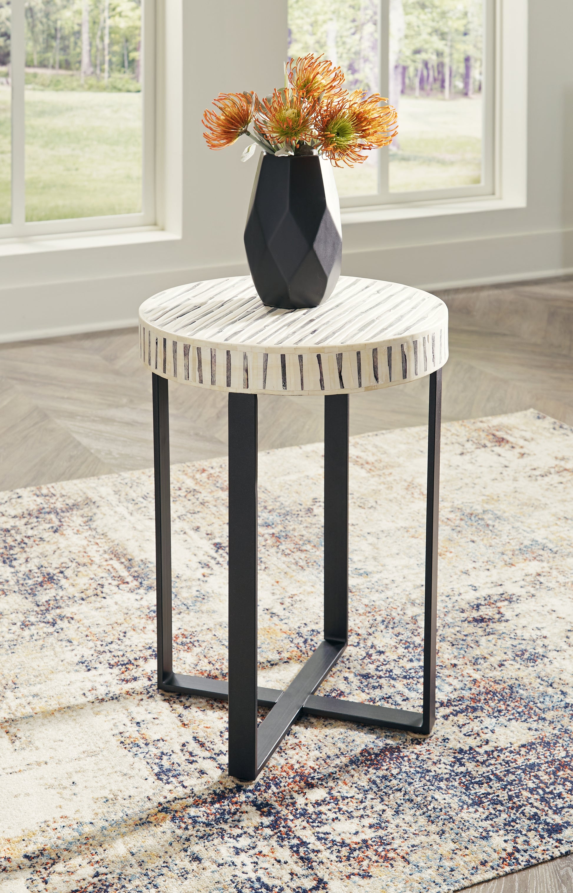 Haines Furniture Outlet - Ashley Furniture - Crewridge Accent Table - Accent Table / Black/Cream - A4000530