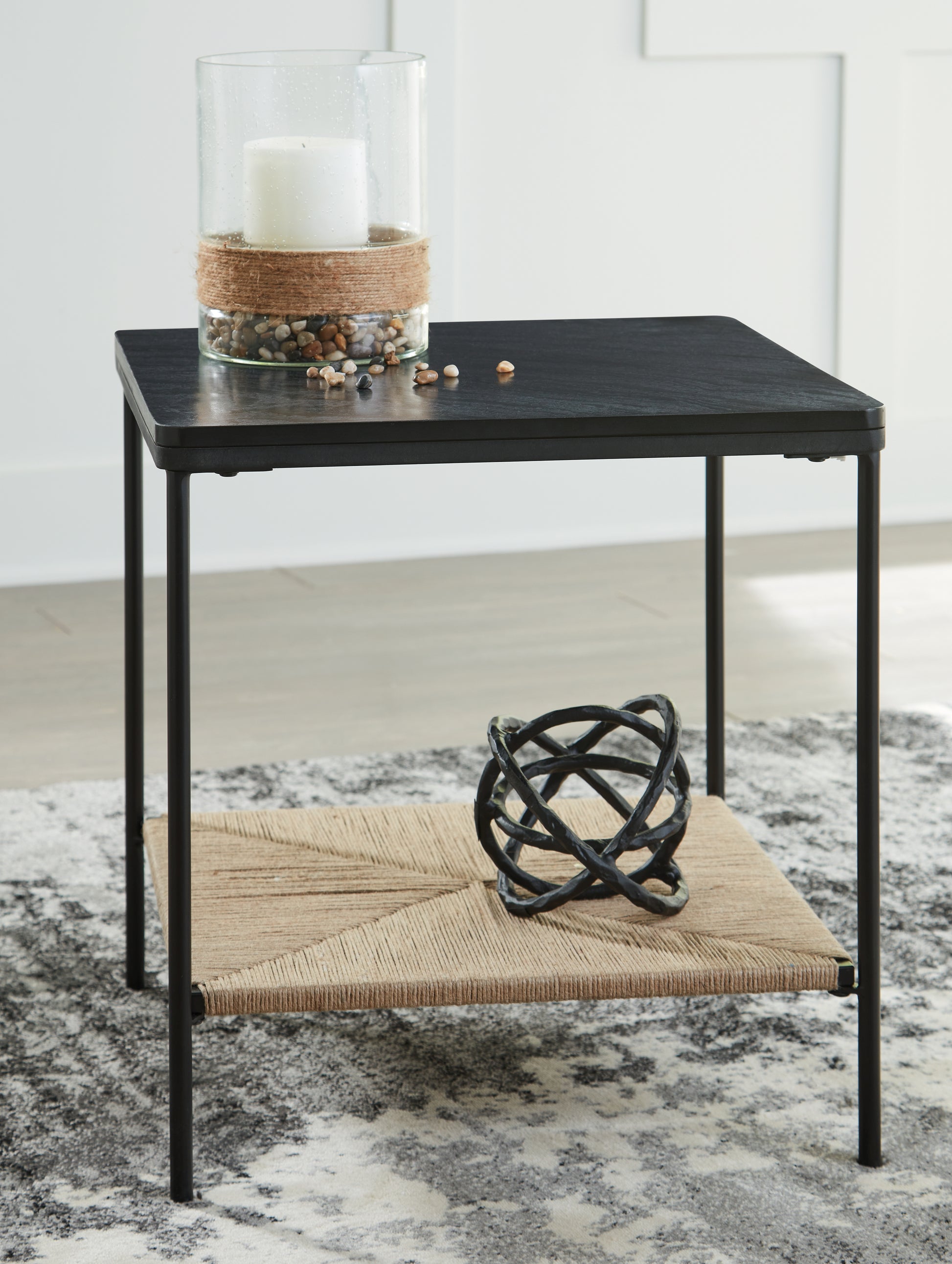 Haines Furniture Outlet - Ashley Furniture - Minrich Accent Table - Accent Table / Black/Natural - A4000591