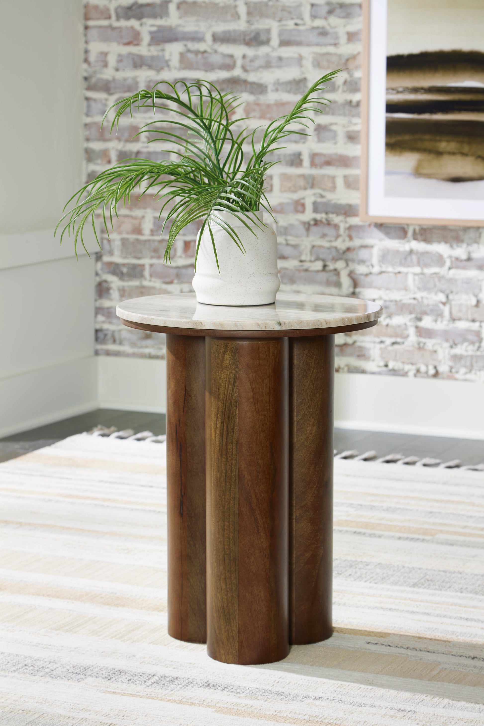 Haines Furniture Outlet - Ashley Furniture - Henfield Accent Table - Accent Table / Beige/Brown - A4000623