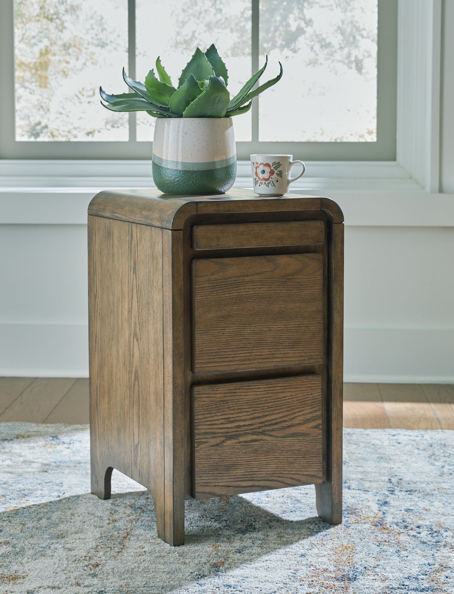 Haines Furniture Outlet - Ashley Furniture - Jensworth Accent Table - Accent Table / Brown - A4000636