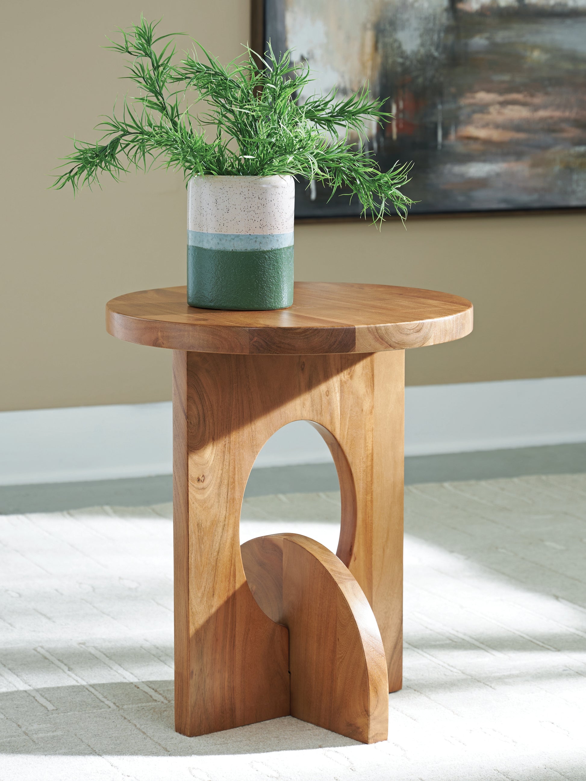 Haines Furniture Outlet - Ashley Furniture - Hollbourne Accent Table - Accent Table / Brown - A4000723