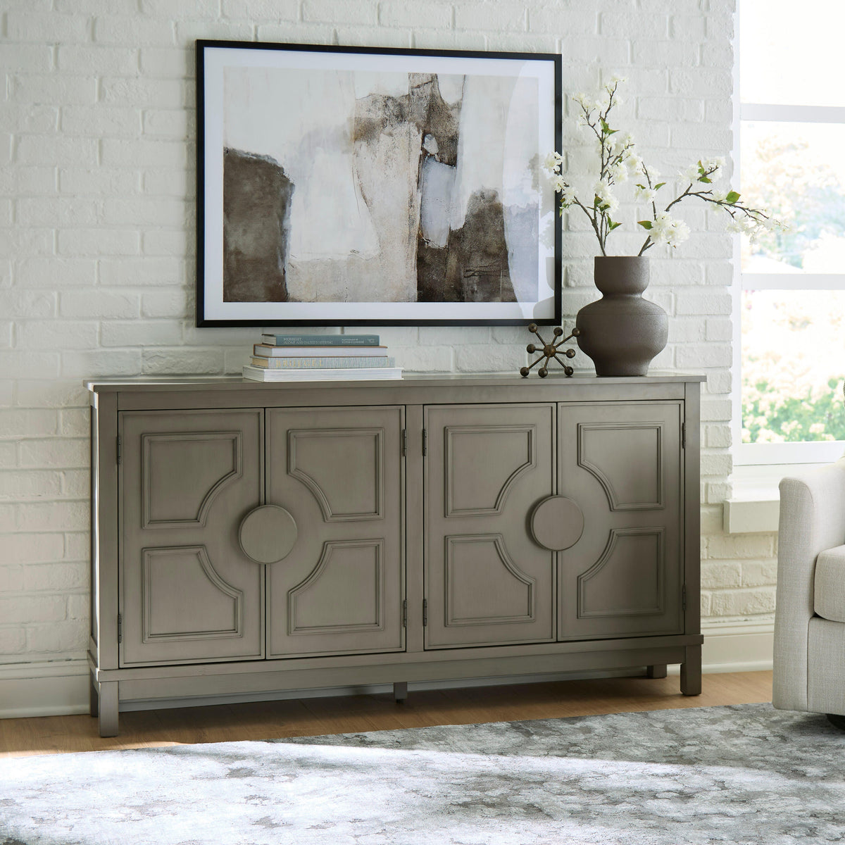 Haines Furniture Outlet - Ashley Furniture - Darlock Accent Cabinet - Accent Cabinet - A4000738