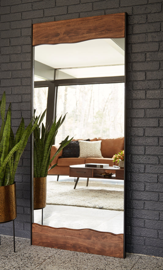 Haines Furniture Outlet - Ashley Furniture - Panchali Mirror - Floor Mirror / Brown/Black - A8010197