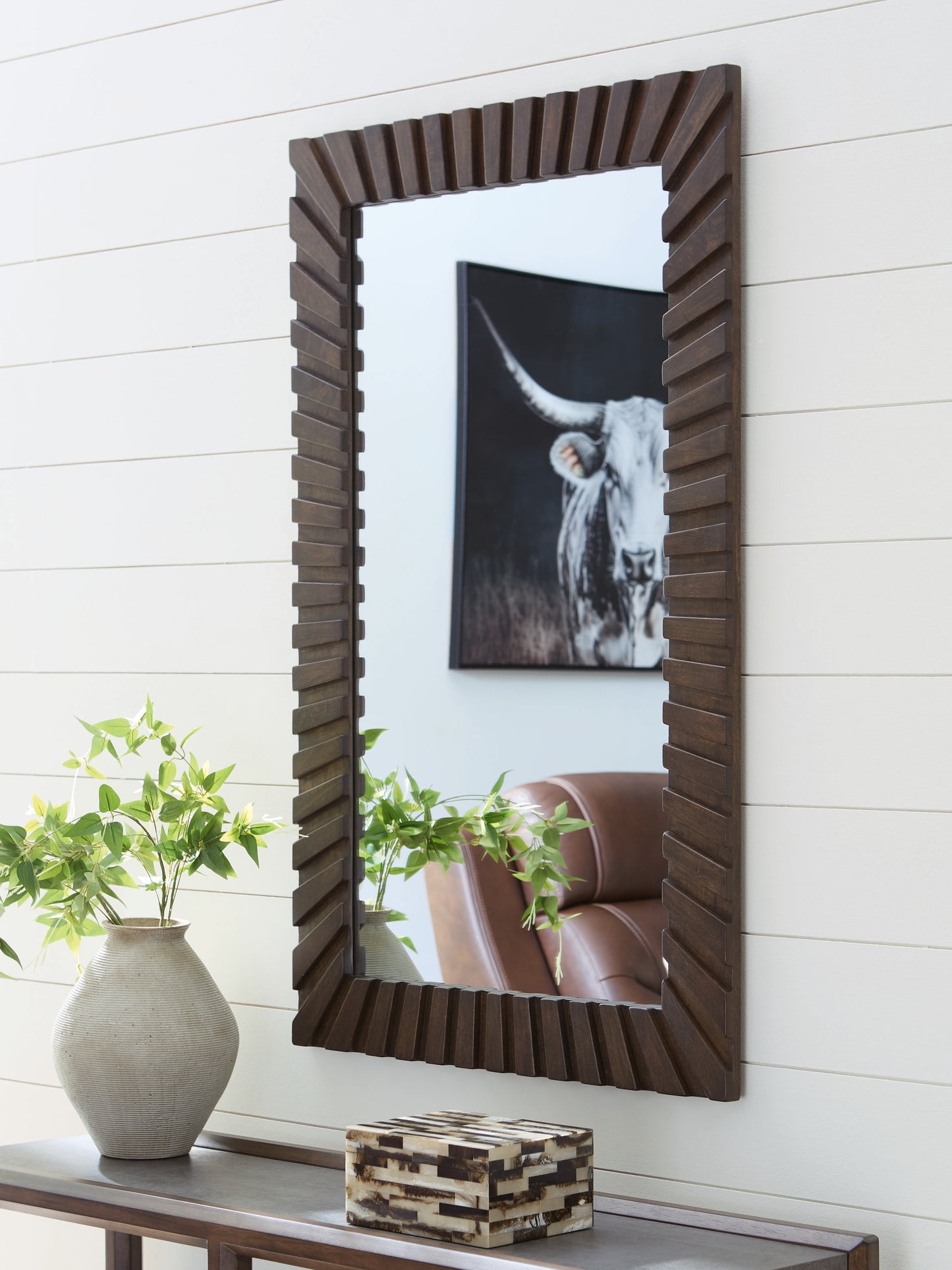 Haines Furniture Outlet - Ashley Furniture - Advin Mirror - Accent Mirror / Dark Brown - A8010428