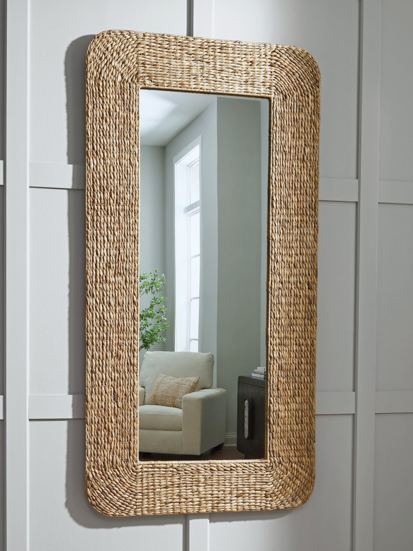 Haines Furniture Outlet - Ashley Furniture - Norigan Mirror - Floor Mirror / Natural - A8010438