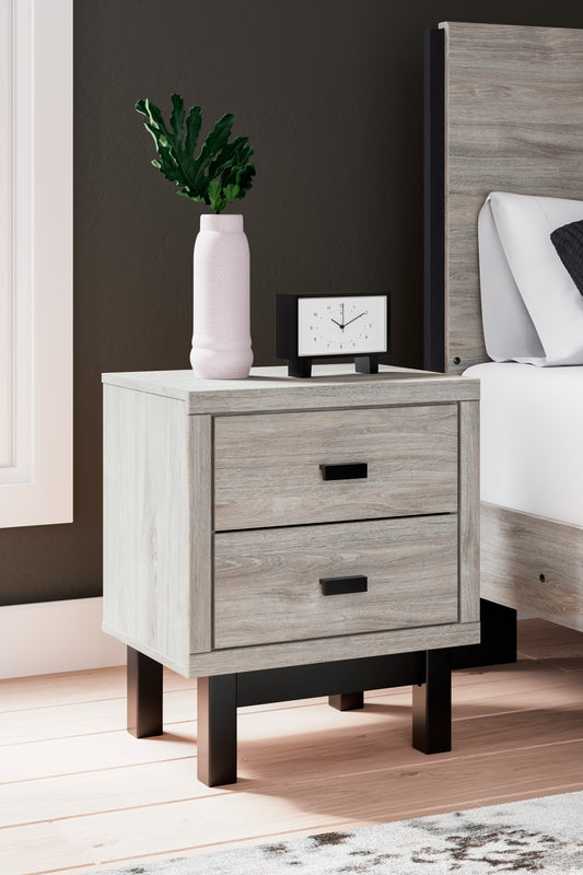 Haines Furniture Outlet - Ashley Furniture - Vessalli Bedroom - King Panel Bed with Extensions / Gray - B1036B8