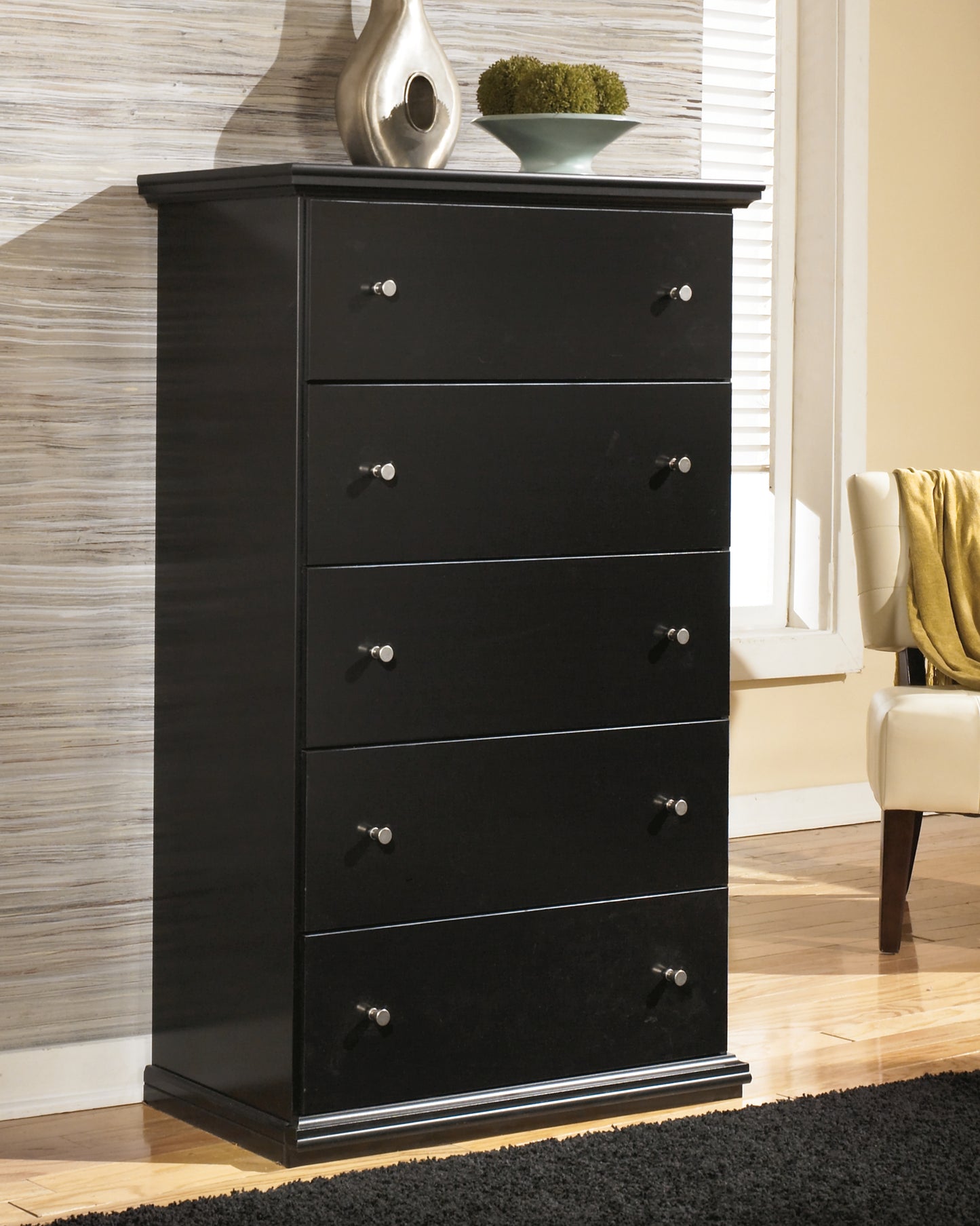 Haines Furniture Outlet - Ashley Furniture - Maribel Bedroom - Five Drawer Chest / Black - B138-46