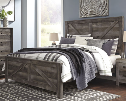 Haines Furniture Outlet - Ashley Furniture - Wynnlow Bedroom - King Crossbuck Panel Bed / Gray - B440B11